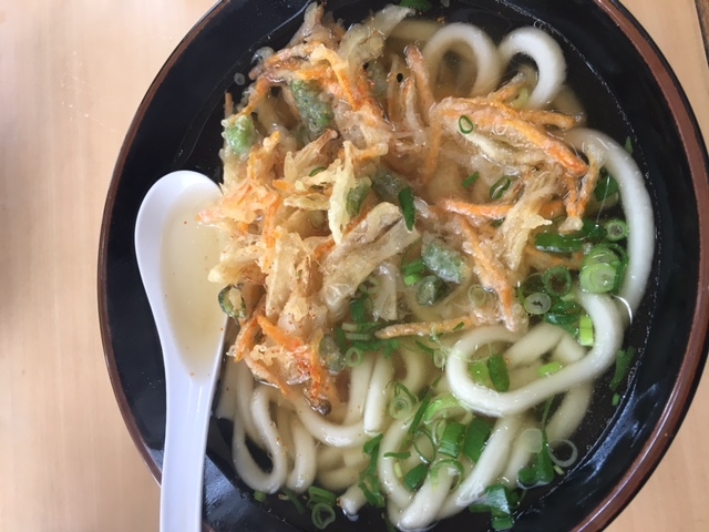 野菜かき揚げうどん