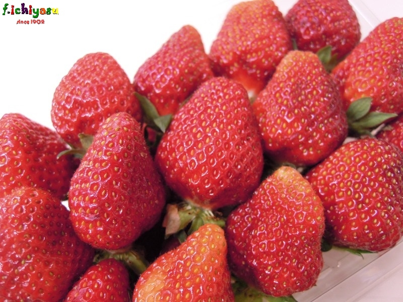 金沢産の「宝交イチゴ」出たよ!
Today’s Fruits ♪
