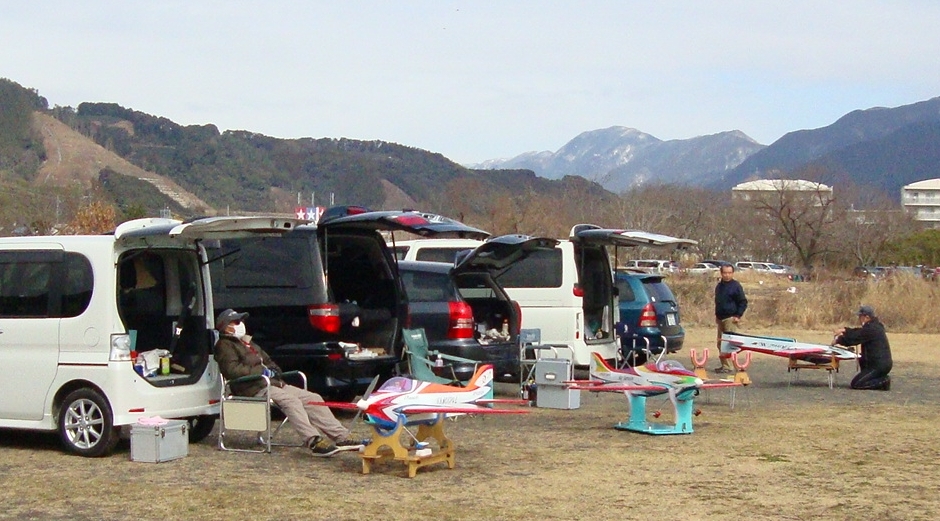今日の来場者6名ちょと寒い一日でした。